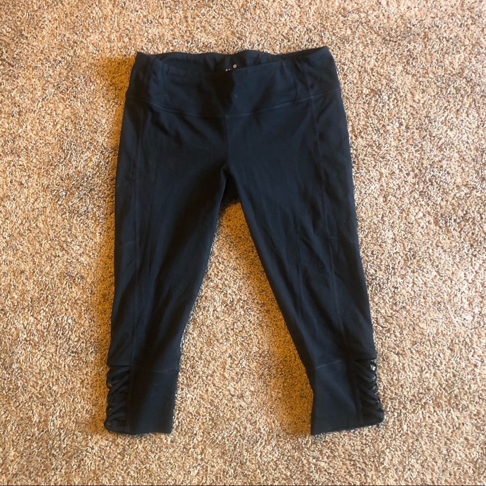 Athleta black leggings crop size L